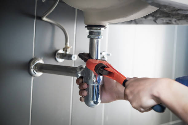 Best Commercial Plumbing Services  in Golden Gate, FL